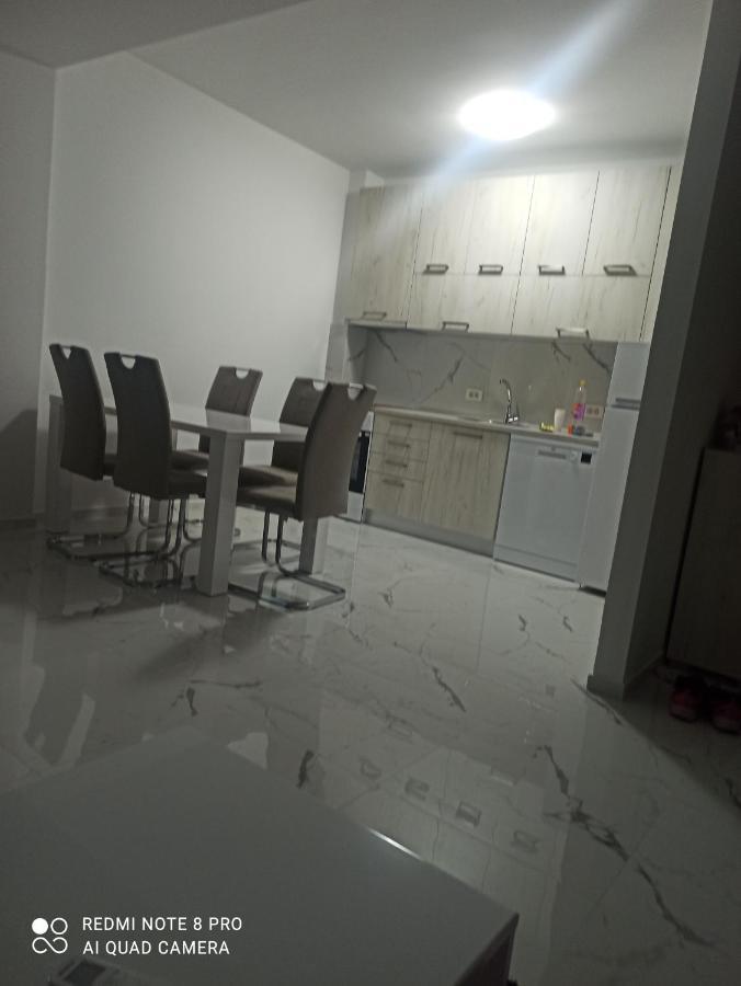 Ata Apartmani. Petrovac Εξωτερικό φωτογραφία