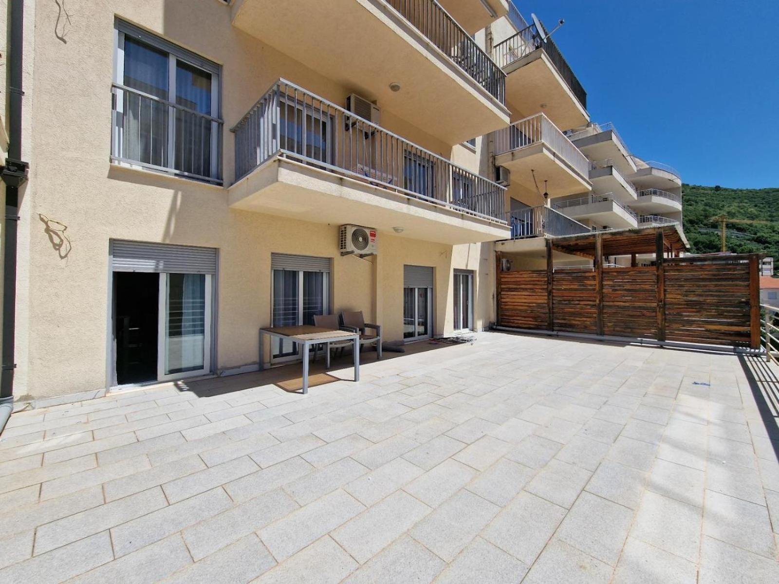 Ata Apartmani. Petrovac Εξωτερικό φωτογραφία